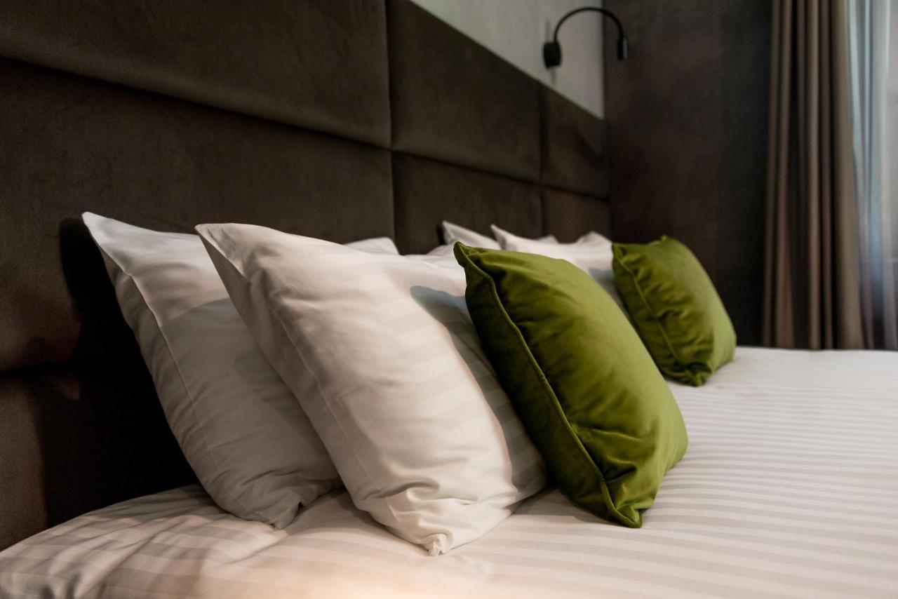 Brik Hotel โอเดสซา ภายนอก รูปภาพ
